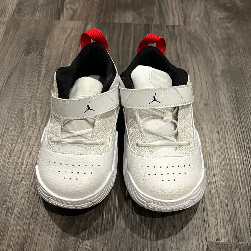 Great condition Toddler Jordan’s size 7C